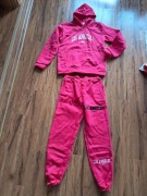 nowy różowy damski dres rozmiar z metki L ale to raczej M brak metki