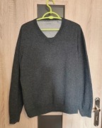 Szary sweter z dekoltem V z domieszką wełny rozmiar L