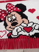 Myszka Minnie , makatka makrama, rękodzieło.