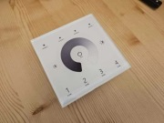 T11 Panel LED dotykowy naścienny Mono 4 strefowy 230VAC 2.4GHz DMX512