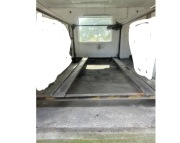 Podnośnik samochodowy warsztatowy