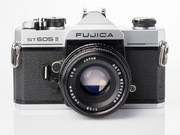 Aparat FUJICA ST605 II z obiektywem Auto Revuenon 1.9/50mm z JAPONII