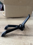 Podnózek pasażera lewy voge 125r