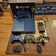 Konsola Xbox One 1TB Limitowana Edycja Forza 6 z Dwoma Padami Pudełko Gry