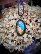 Amulet wisior rękodzieło z labradorytem labradoryt
