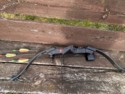 Łuk blokowy plus strzały 