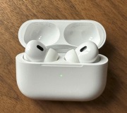 Słuchawki Apple AirPods Pro 2 (gen. 2) - Lightning - używane - stan bdb.