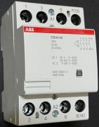 ABB - ESB40-40 - Stycznik modułowy - 230V ACDC, 40A 4NO