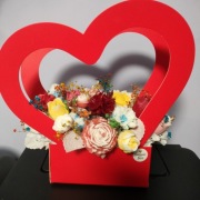 Flower box  z  wosku  sojowego , pachnący 