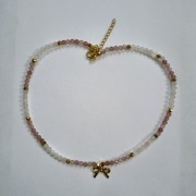 Naszyjnik choker kwarc truskawkowy i z Madagaskaru stal kokardka regulowany