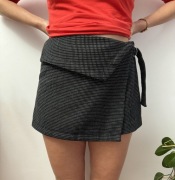 Spódnicospodenki spodenki ze spódniczką szorty Zara Trafaluc rozmiar L 40