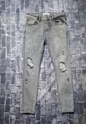 BERSHKA SPODNIE JEANSOWE MĘSKIE DŻINSY Z PRZETARCIAMI DENIM W32