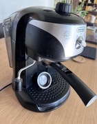 Ekspres kolbowy DeLonghi EC221.b