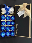 WALENTYNKOWY FLOWERBOX PACHNĄCE MYDLANE RÓŻE SŁODKI MIŚ PREZENT