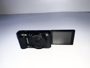 Aparat cyfrowy MEDION 86934 16 MPx LCD obracany ekran do selfie zestaw