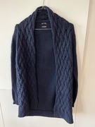 Wełniany granatowy rozpinany długi sweter Massimo Dutti z plecionym wzorem