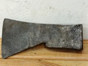 Stara siekiera 1325g. 