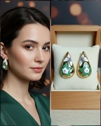 Eleganckie kolczyki emaliowane – złote łezki z motywem kwiatowym – Vintage