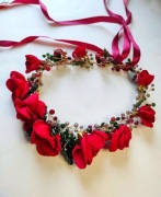 Wianek na głowe z różami 