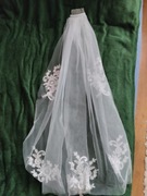 Welon ślubny haftowany kryształki 90 cm 