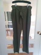 zielone spodnie chinosy Solar 38, M