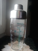 Szejker szklany z miarka i przepisami Arcoroc