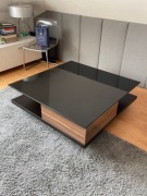  Ława czarna szklana z szufladami 110 X 110 cm