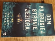 Dom po drugiej stronie jeziora Riley Sager