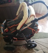 Wózek spacerowy, płytki i gleboki