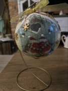 Duża bombka ręcznie robiona decoupage ze stojakiem 15 cm