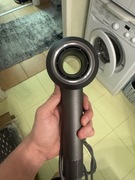 Suszarka do włosów typu Dyson (szara)