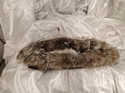 Dwie etole, kołnierze z lisa