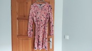 Brzoskwiniowa sukienka z długim rękawem w kwiaty,  L/40