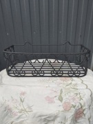 Metalowa osłonka na donicę 