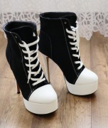 botki na wysokiej szpilce z platformą, czarno-białe rozmiar 43