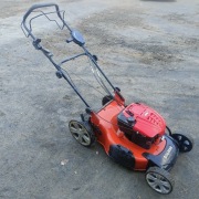 Kosiarka Dolmar spalinowa z napędem bez kosza