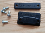 Zaślepka portu VGA i DVI portów grafiki płyty głównej + śrubki 