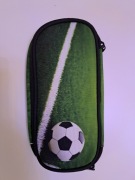 Piórnik dla małego piłkarza 