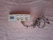 Panel frontowy z wyświetlaczem do retro komputera