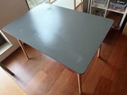 Stoł 120x80, z uszkodzeniami