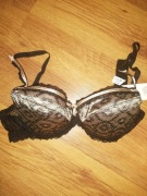 Biustonosz firmy Mat