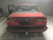 Blenda tylnej klapy BMW E34 nie HELLA