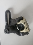 Zacisk hamulcowy tył Yamaha YZF-R125 2008–2013 + jarzmo/punkt montażowy