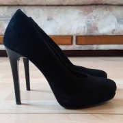 Czarne skórzane zamszowe szpilki Lasocki 7634-01