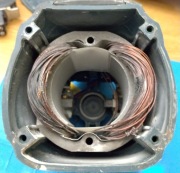 Stojan do klejenia, Szlifierka kątowa Bosch GWS 23-230 H, 2000 W.