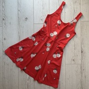 Rozkloszowana czerwona letnia sukienka na ramiączkach w kwiaty h&m divided