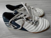 Buty sportowe Umbro, halówki r. 35