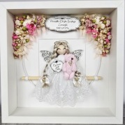 Pamiątka Chrztu Świętego – gablota z szybą