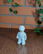 Figurka w kolorze przepiórki