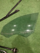 Szyba przednia lewa 18 r 